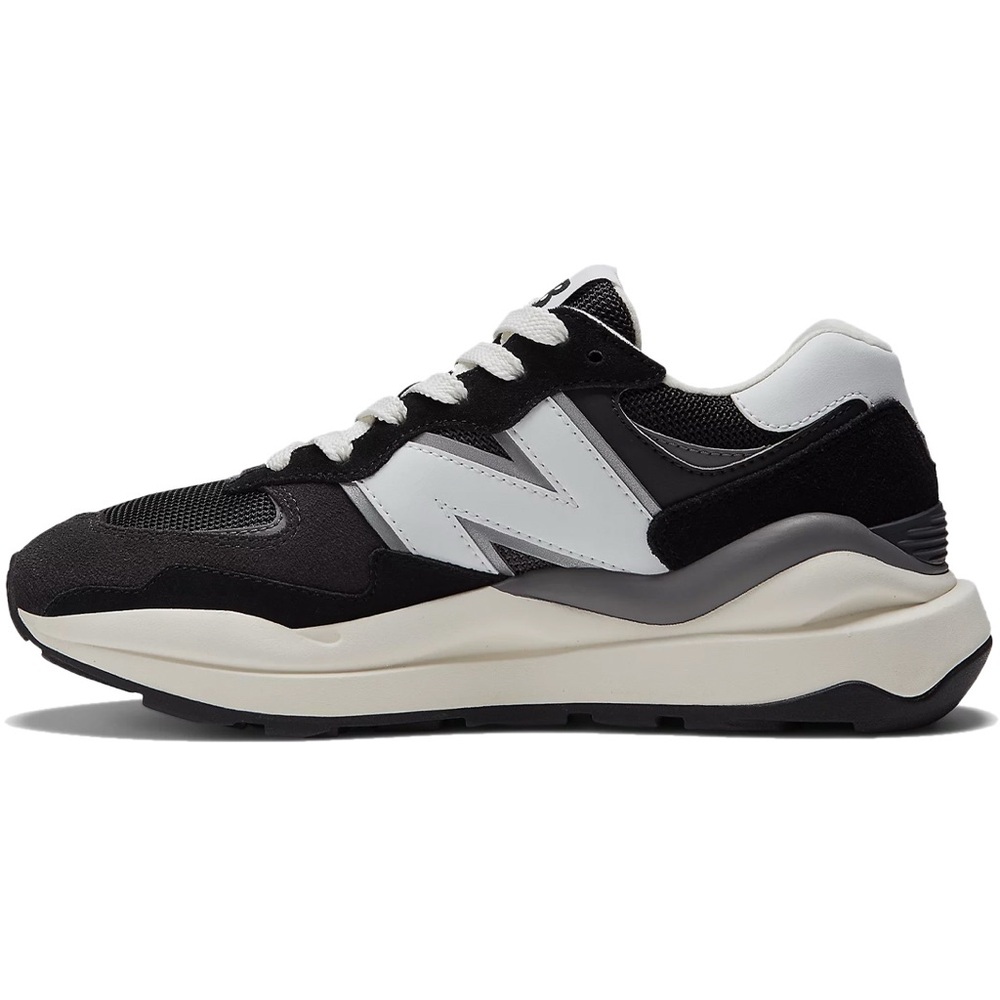 NEW BALANCE SNEAKERS 57/40